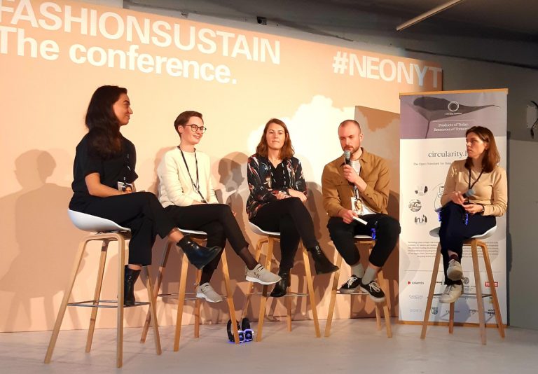 5672 neonyt masterclass e1581097305661 768x534